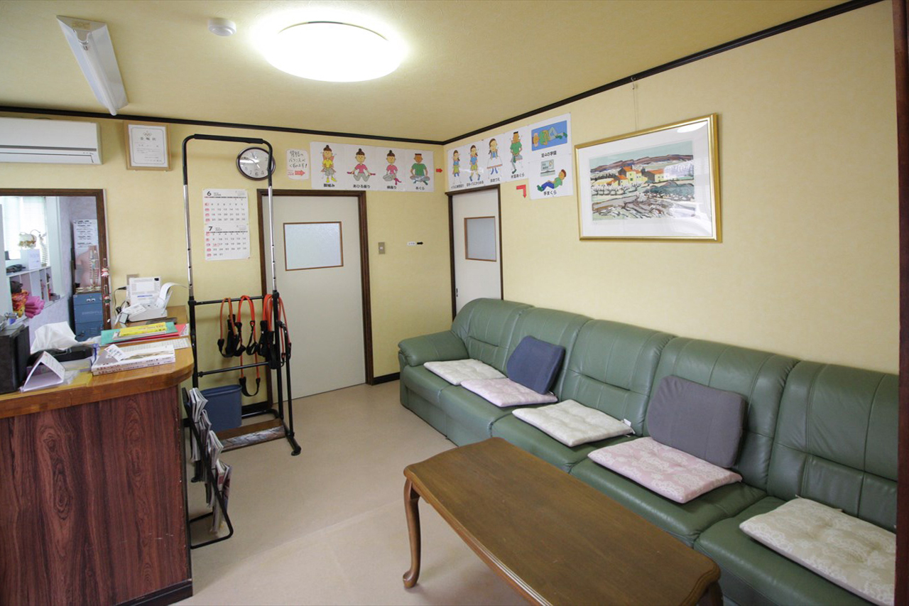 土井施術院 待合スペース